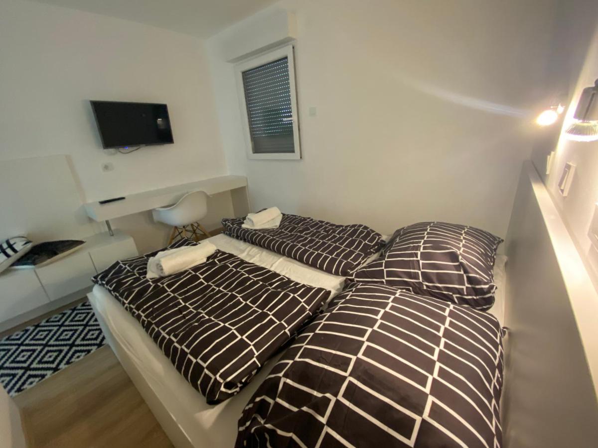 Sea La Vie Rooms Novi Vinodolski Esterno foto