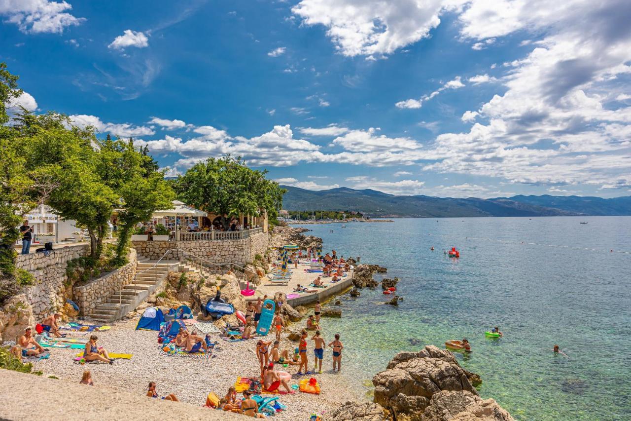 Sea La Vie Rooms Novi Vinodolski Esterno foto