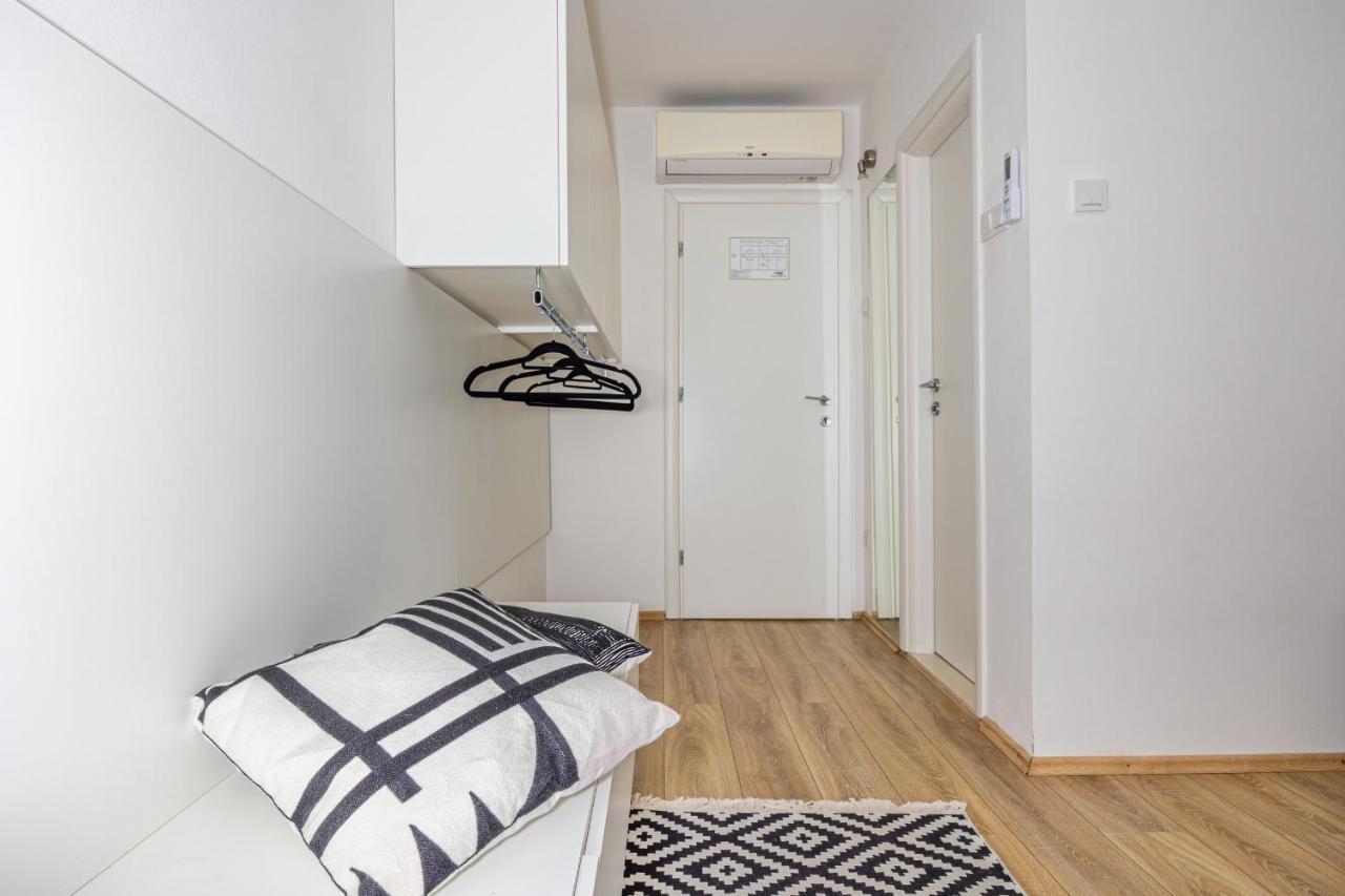 Sea La Vie Rooms Novi Vinodolski Esterno foto